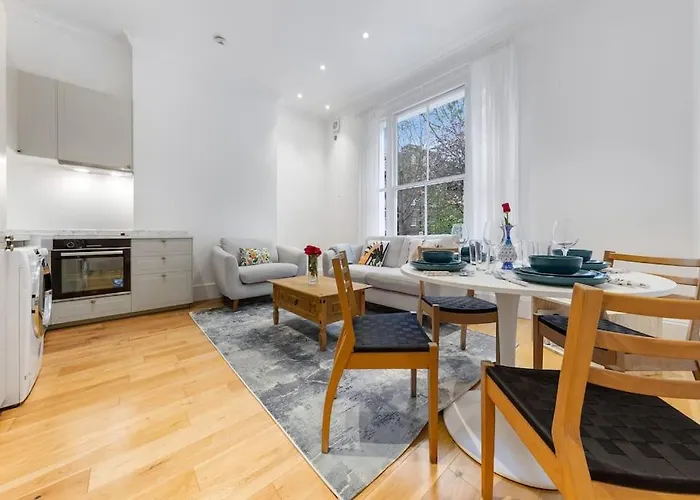 Modern Spacious 2 Bedroom Flat In Central London